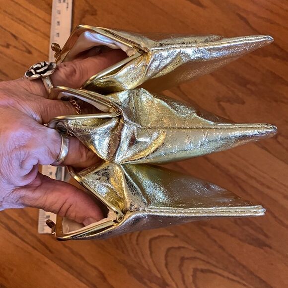 Jane Shilton genuine leather gold evening bag with three pockets & snap closure - Picture 4 of 15